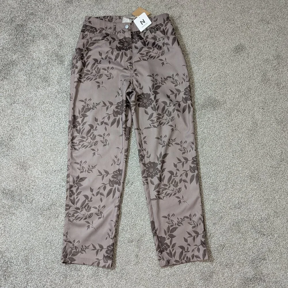 NORACORA, NWT Brown Floral High Rise Lightweight Poly Straight Jeans; Size M